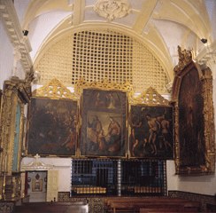 Vista de la iglesia hacia el coro