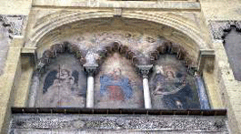 Puerta del Perdón. Pinturas murales.