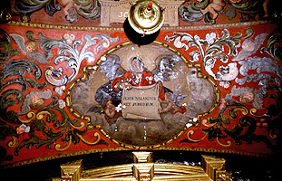 Decoraci&oacute;n pict&oacute;rica del arco formero del sotocoro